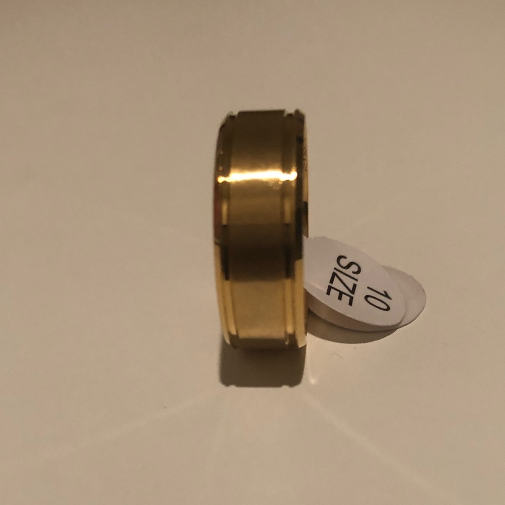 Men/Women Stainless Steel Titanium Ring Gold - Picture 5 of 6